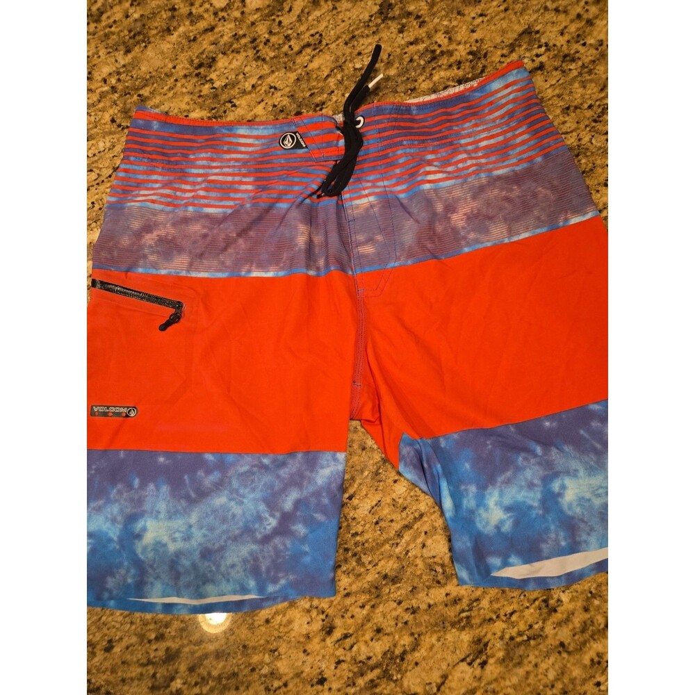 Volcom Mod-Tech  Board Shorts Red Blue Tie Dye Men’s Size 36